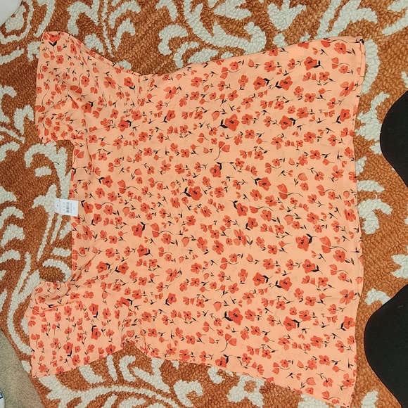 LOFT 5piece bundle - long and short sleeve tops all size medium - Picture 16 of 16